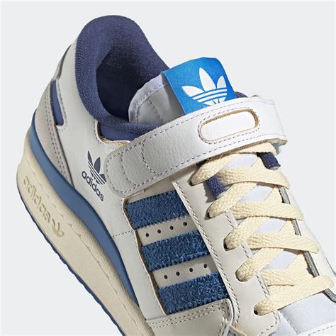 Adidas forum sneakers